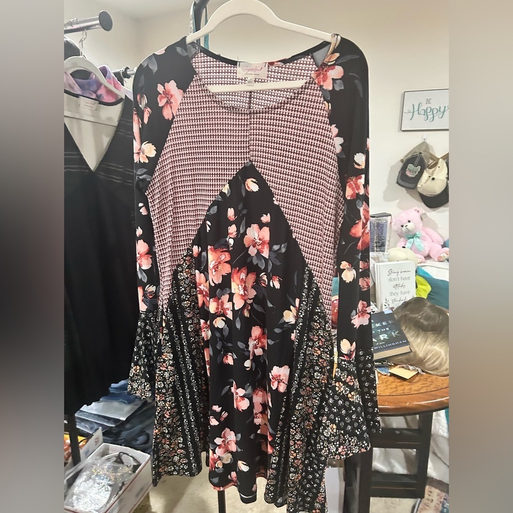 Sugarfox Mixed Print Floral Dress - Picture 2 of 2